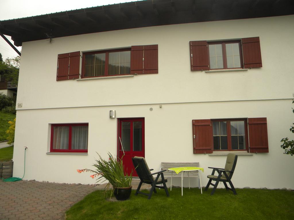 Haus Kinsperger Apartment Klosterle am Arlberg Exterior foto